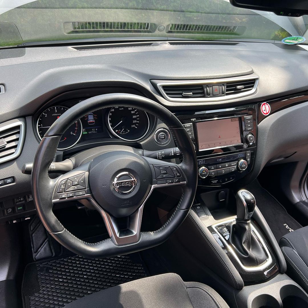 Nissan Qashqai LHD 2.0L 4CYL AWD CVT Hybrid 141HP 2020