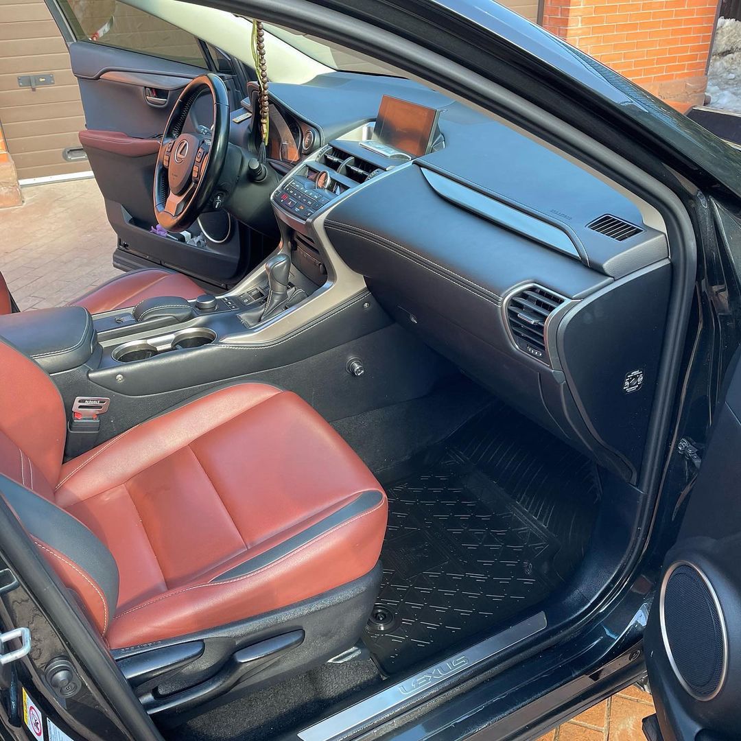 Lexus NX 200t LHD 2.0L AWD Hybrid 256HP 2016