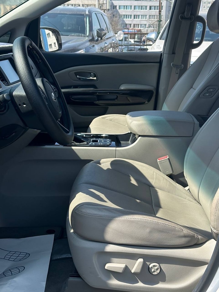 KIA Carnival 2WD 2.2l, diesel 7 seats 2020