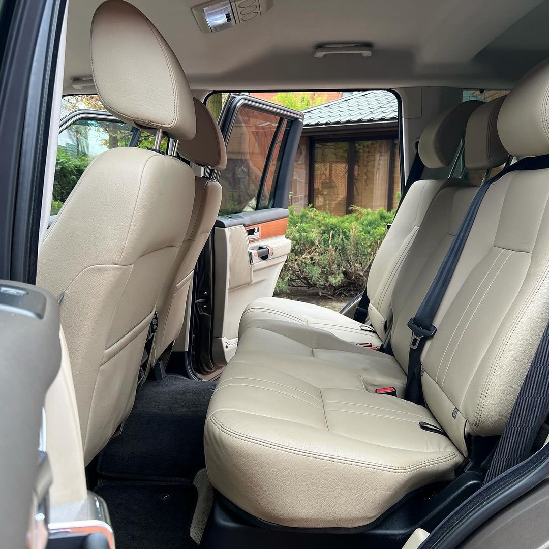  Land Rover Discovery 4.4-liter V8 2013