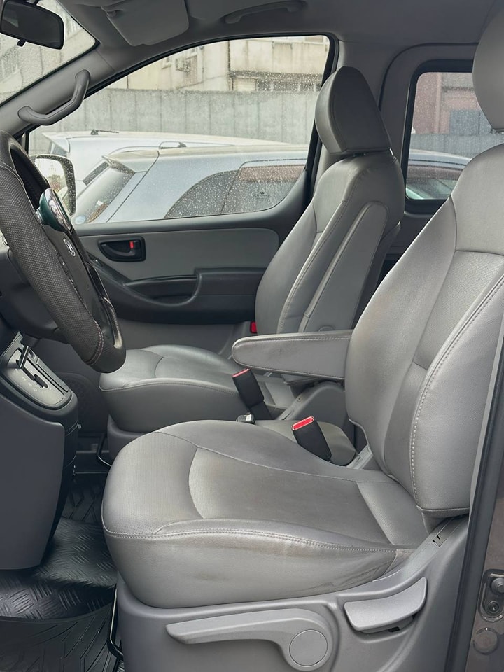 Hyundai starex   2.5l, diesel Drive: 2WD 2020