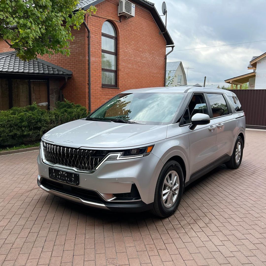 Kla carnival 3.5 engine 7 seats hybrid 2022