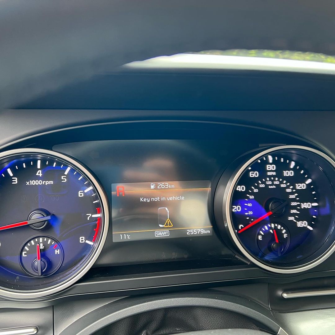 Kla carnival 3.5 engine 7 seats hybrid 2022