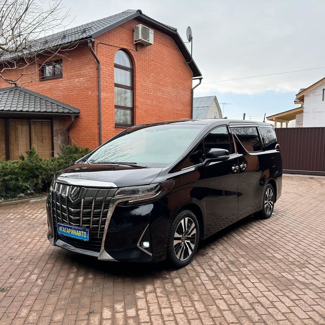 Toyota Alphard  Diesel Engine 2.5L Hybrid 2021