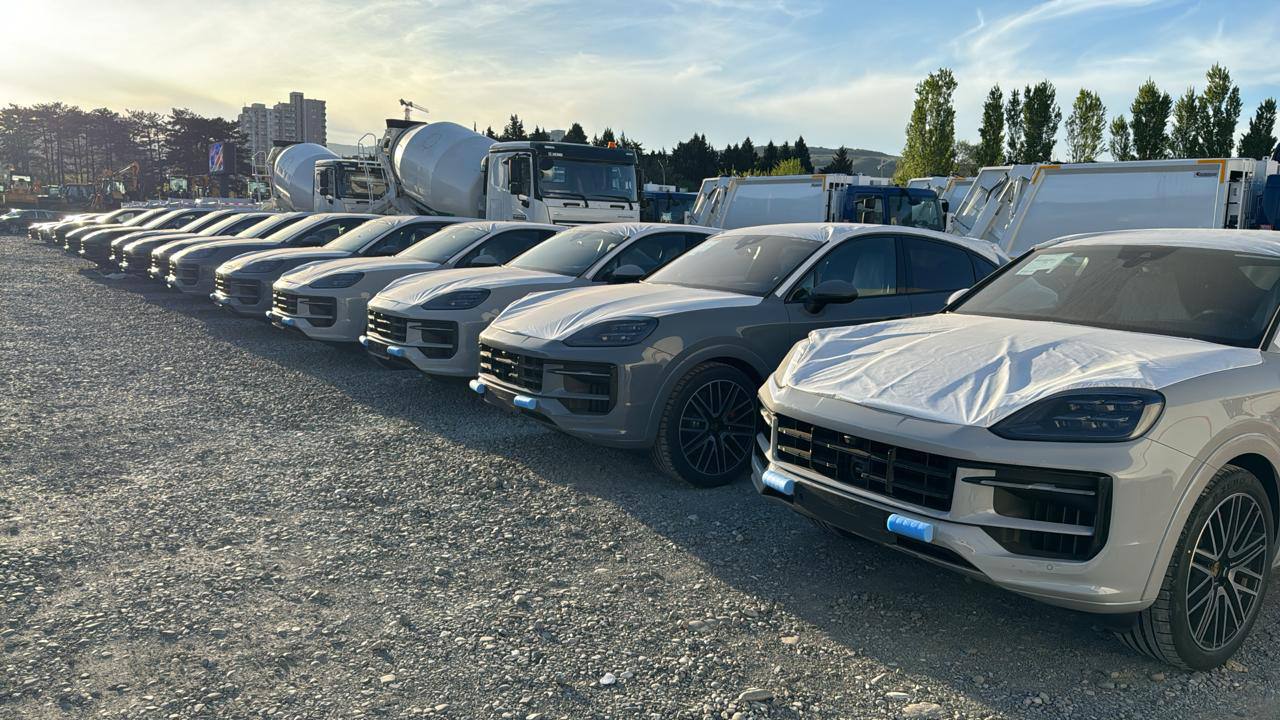 porsche European Cayenne