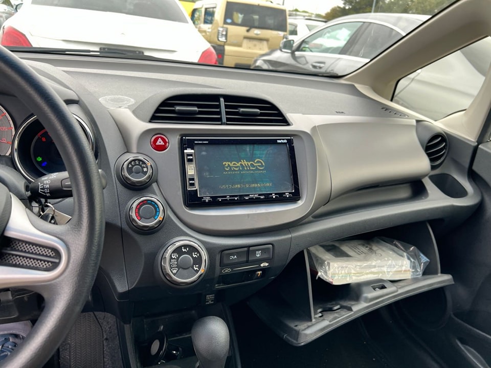 HONDA FIT silver Body GE6 Equipment -G10th 2012