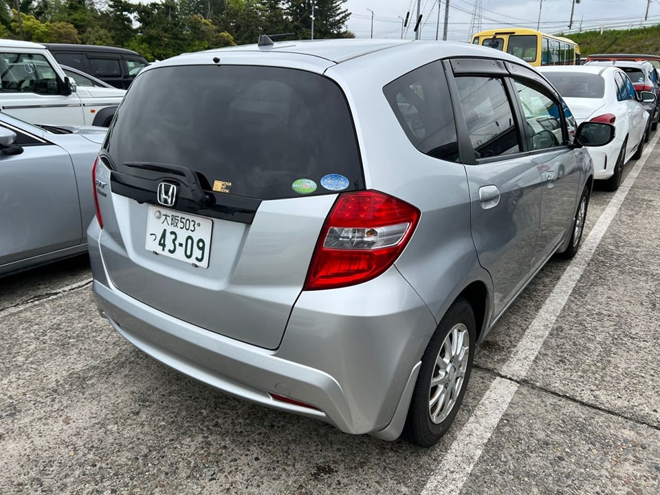 HONDA FIT silver Body GE6 Equipment -G10th 2012