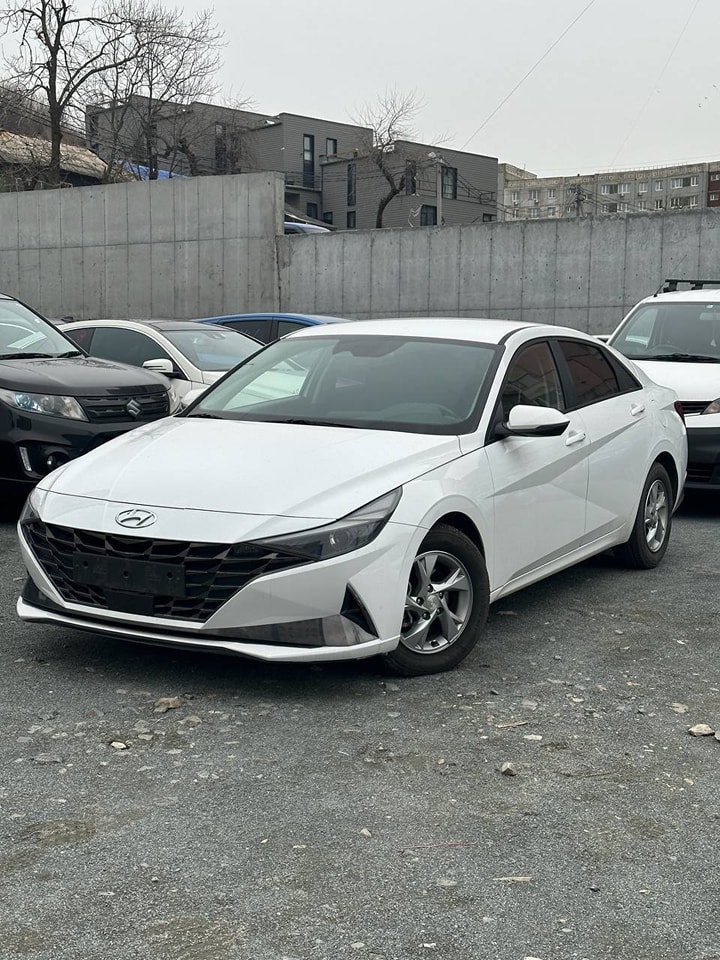 Hyundai Elantra 1.6l, petrol2WD 2021