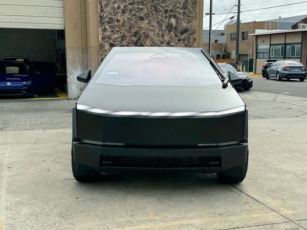 Tesla Cybertruck, full Electric 2023