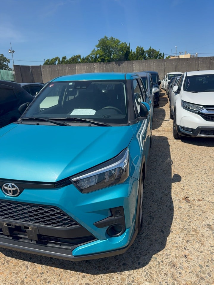 Toyota Raize 1.0 L, 3-cylinder  in-line, 12-valve DOHC, DVVT 2021