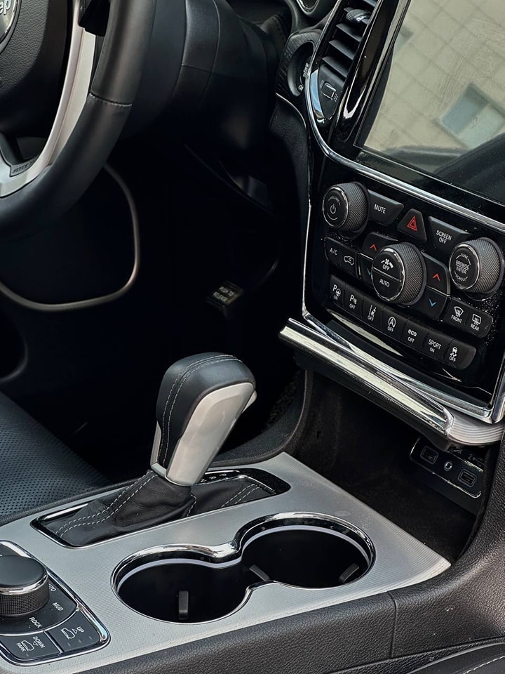 Jeep Grand Cherokee is a full-fledged SUV 2019