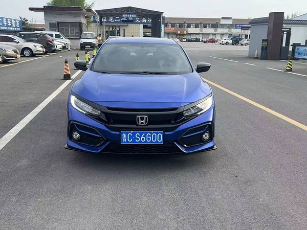 Honda Civic 1.5 liters, turbo 2020