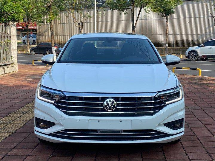 Volkswagen Jetta   1.4 liters,   150 hp 2020  