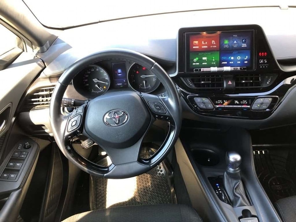 TOYOTA C-HR    CAPACITY : 1196 cc 2019