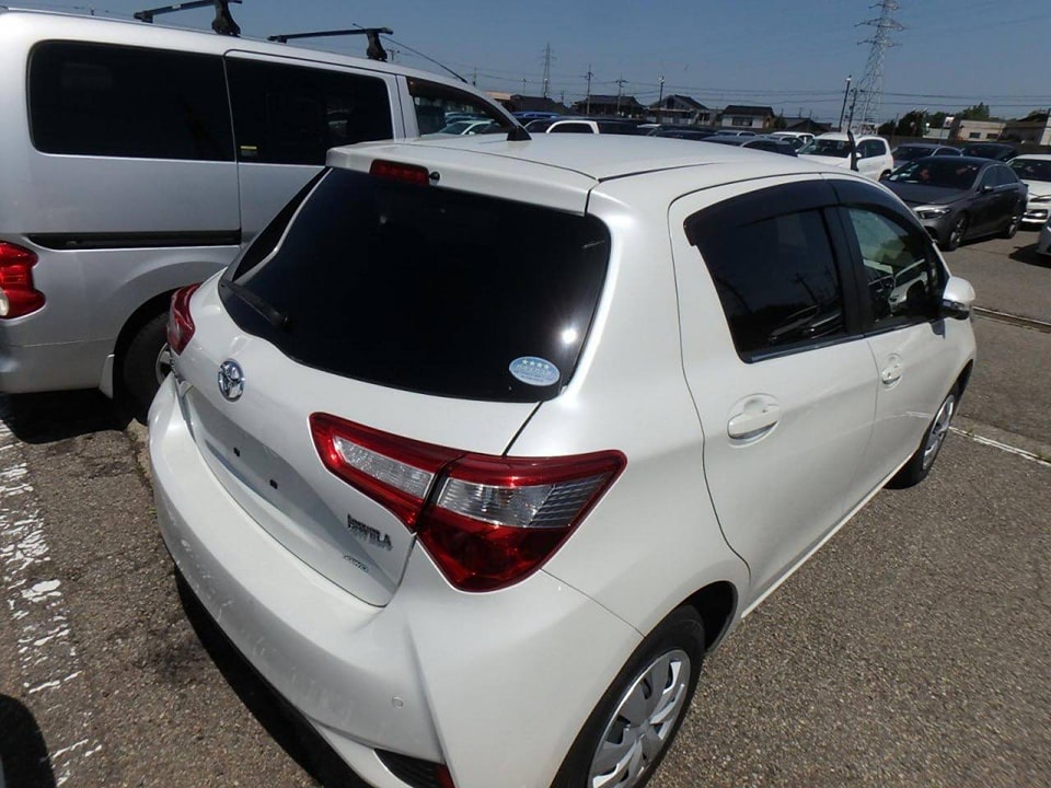 Toyota Vitz 1,3L Power: 95 hp  - Drive: 4WD    2019 