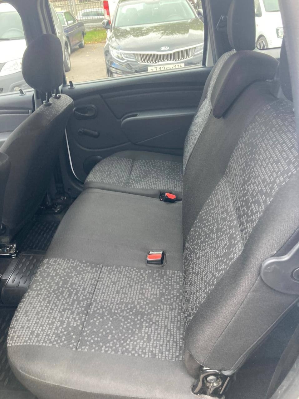 LADA LARGUS 1.6 MT liters 106 hp 2020