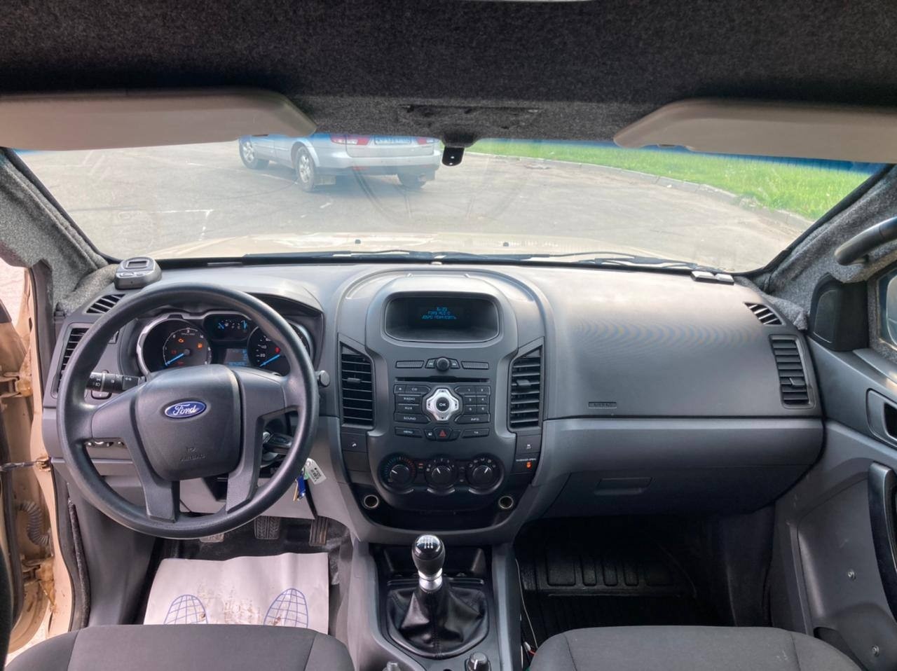 FORD Ranger 2.2 L MT 150 hp Pluggable  2014