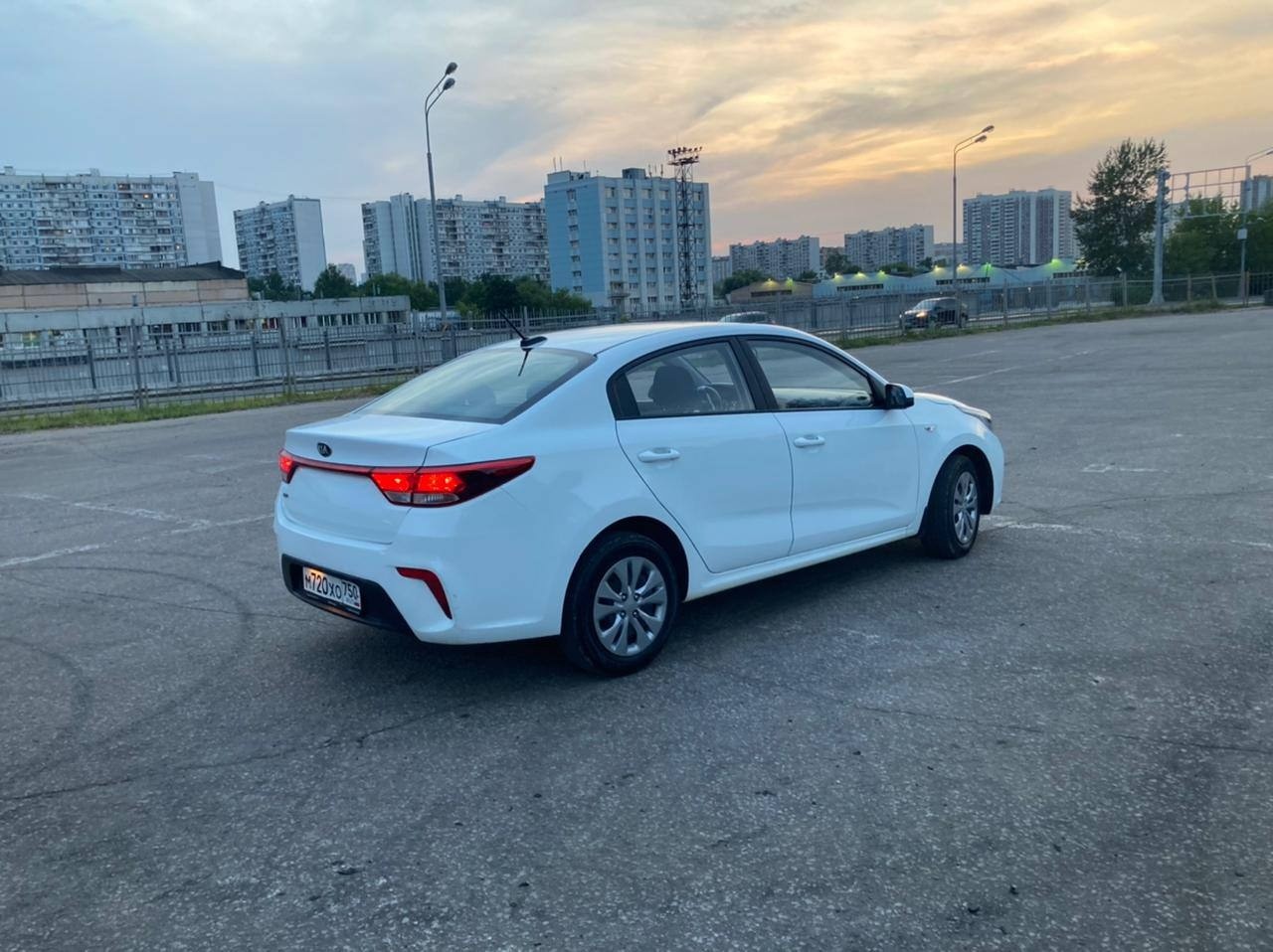 Kia Rio 2019 1.6 petrol AT 123 hp  