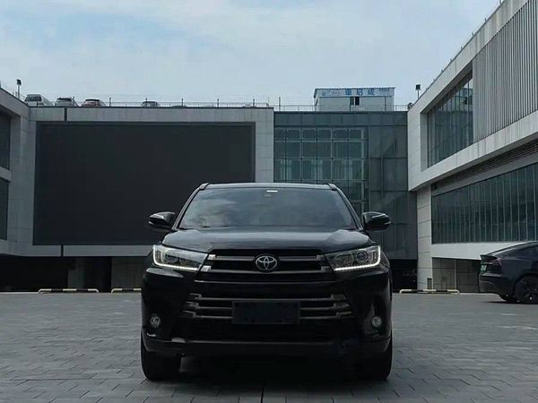 Toyota Highlander 2.0T 4WD Knight Edition 2020