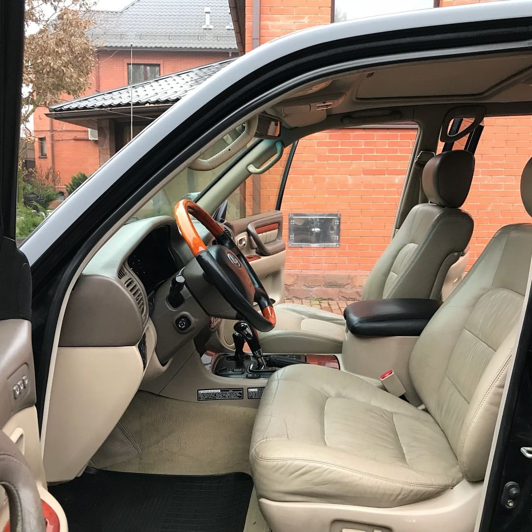 Lexus LX 470  V8 2001 