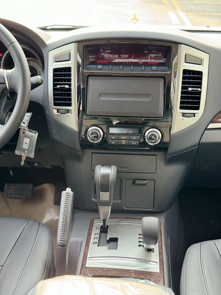 Mitsubishi Pajero  3.0L 2021