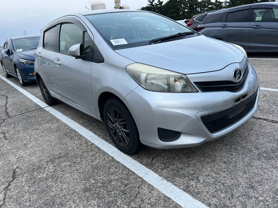 TOYOTA VITZ 2020