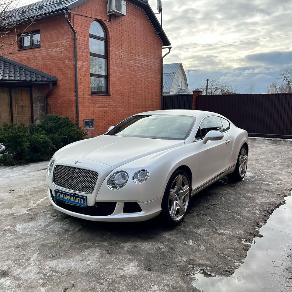 Bentley GT 2011