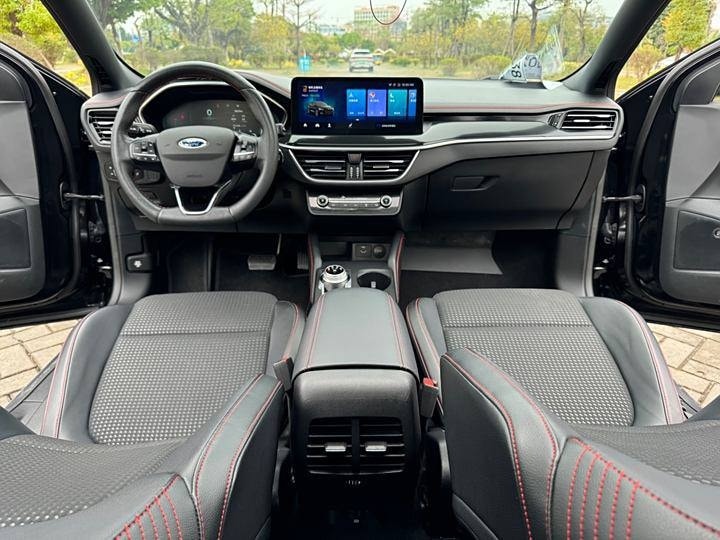 Ford Focus hatchback 1.0L 2020