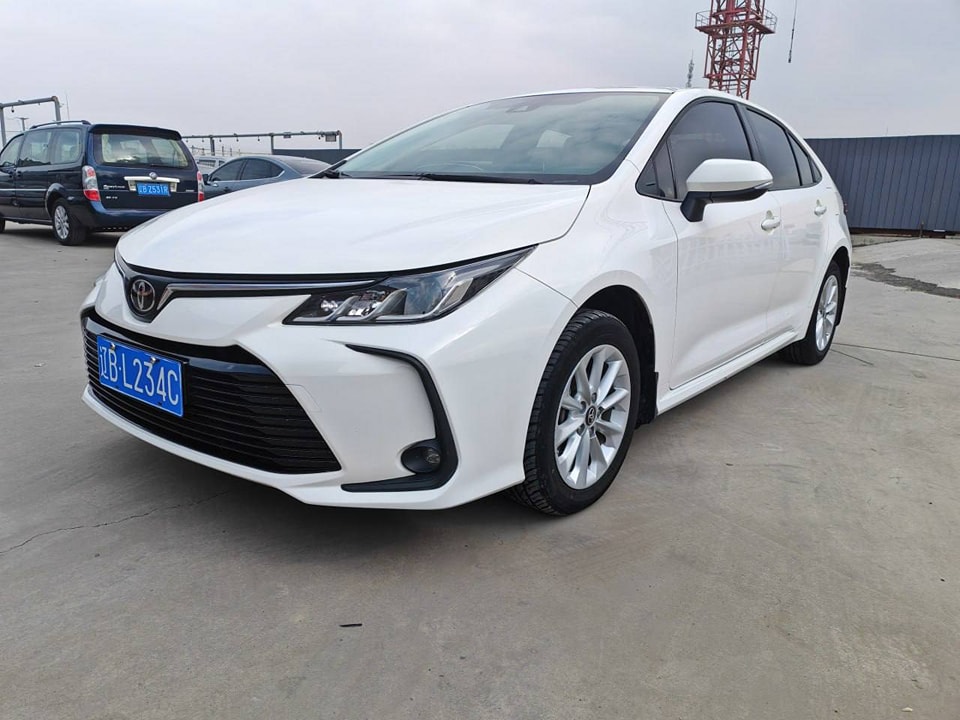 TOYOTA COROLLA 1.8 / 1.2T S-CVT 116 hp HIGH 2022