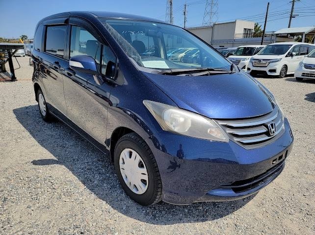 HONDA FREED 1.5 / CVT 2010