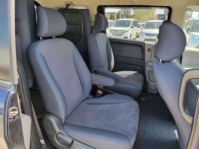 HONDA FREED 1.5 / CVT 2010