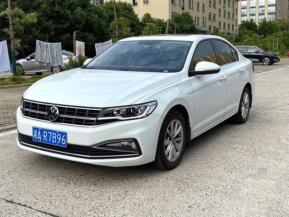 Volkswagen  1.4 liters, turbo 2021 