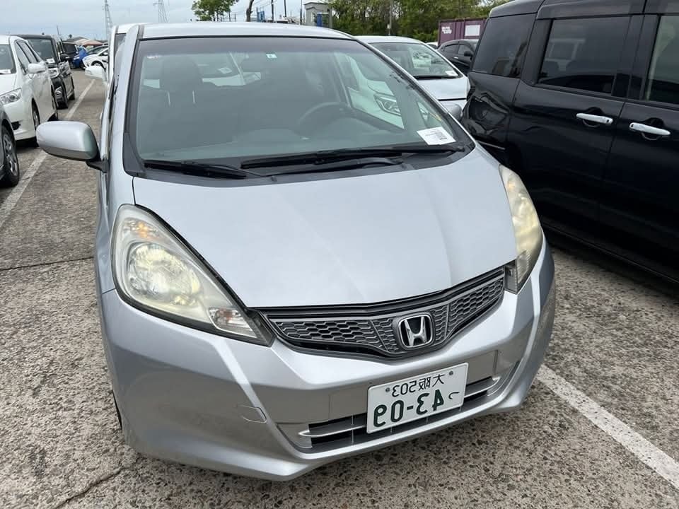 HONDA FIT 1300 cc 2012