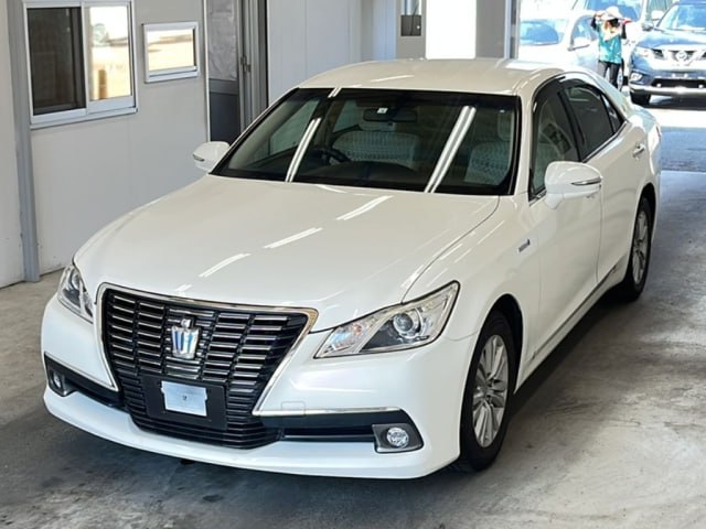 2013 Toyota Crown