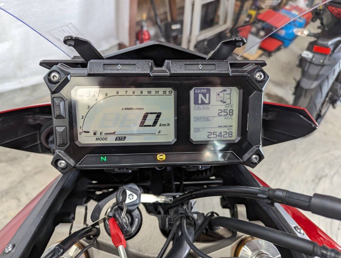 Yamaha MT-09 Tracer 2015