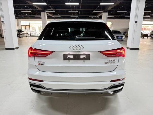 Audi Q3 2.0L 228hp ,2022