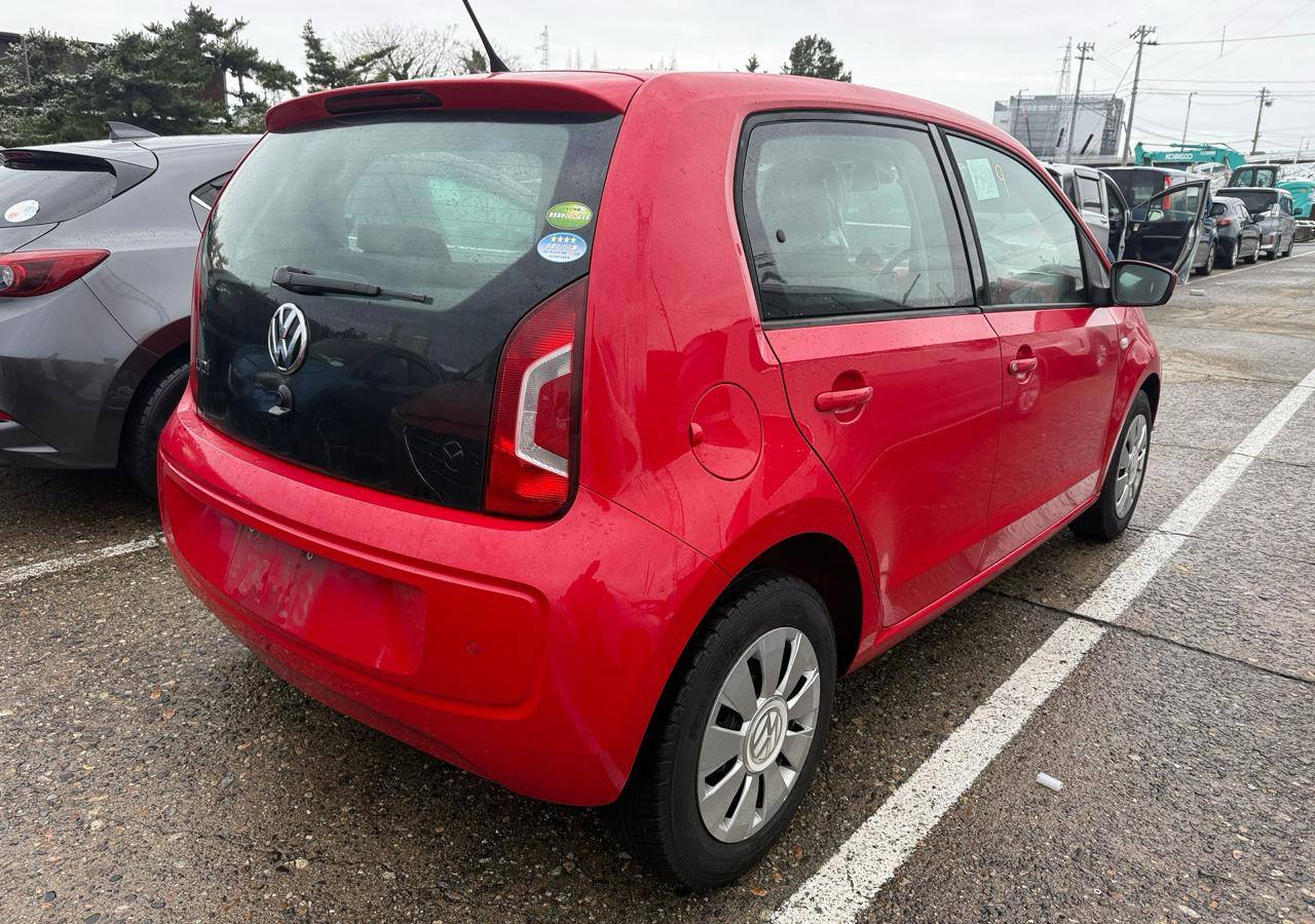 Volkswagen UP 2013