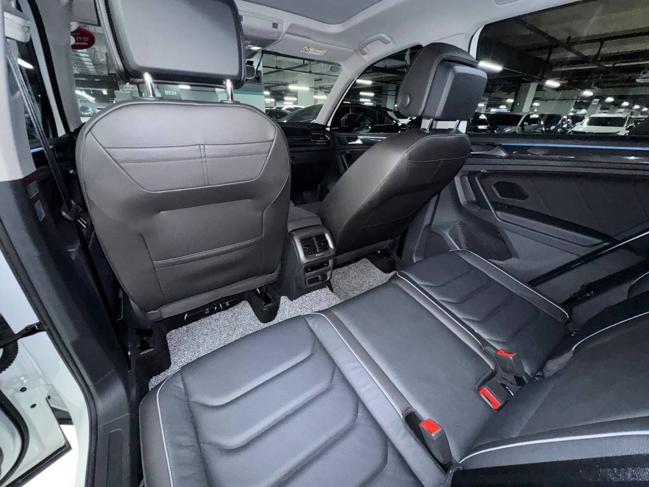 VOLKSWAGEN TIGUAN 2024