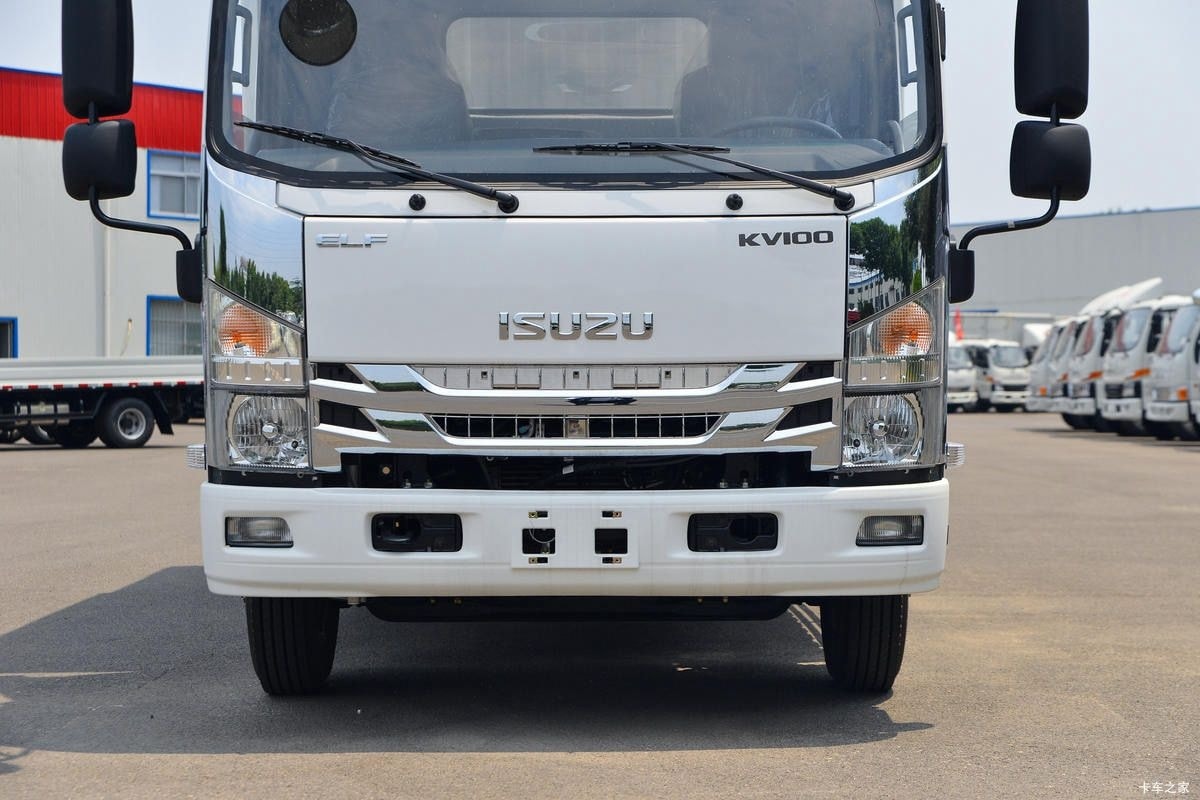 ISUZU ELF 2500cc 2024