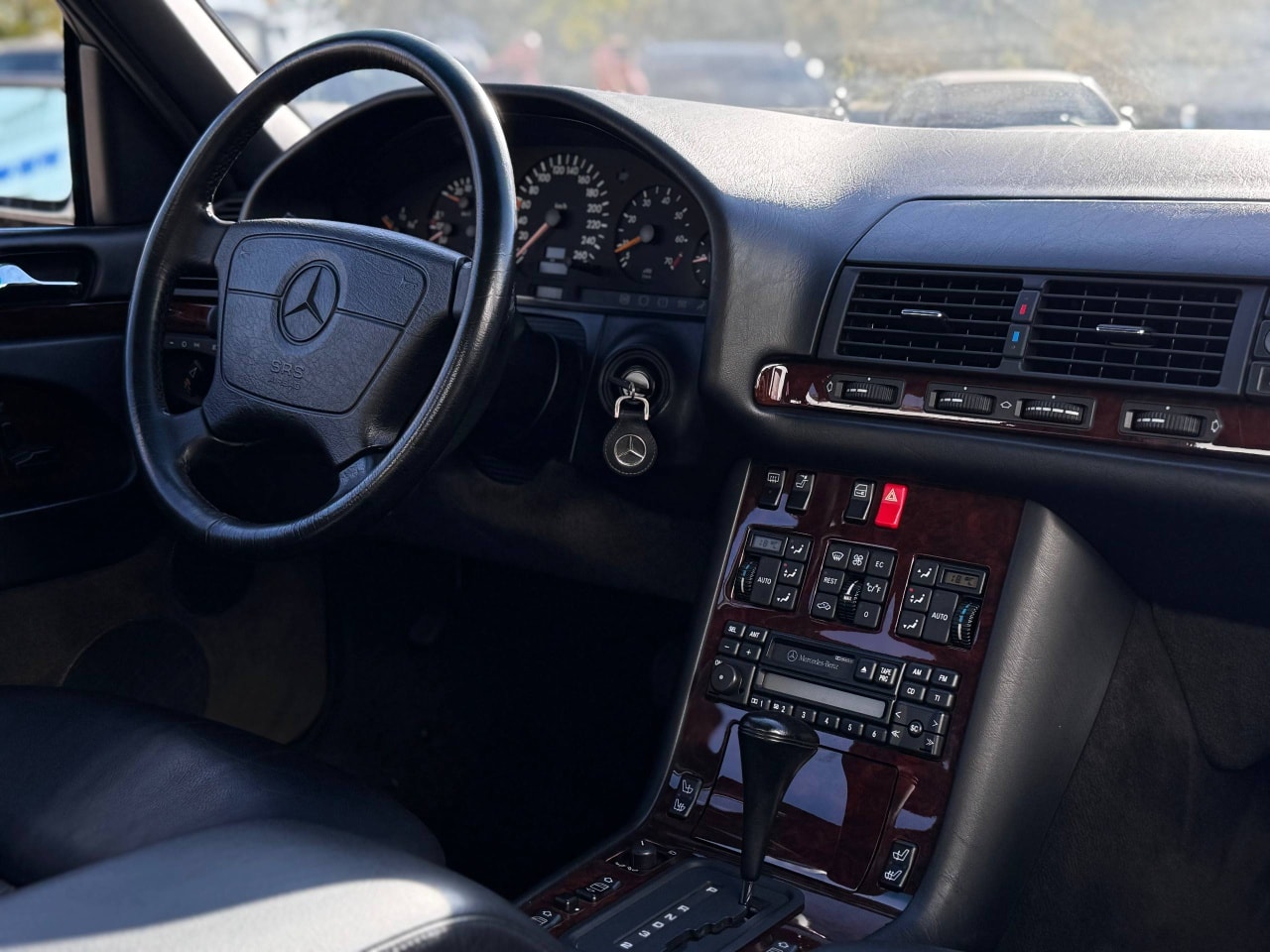 Mercedes banz  w140 1995