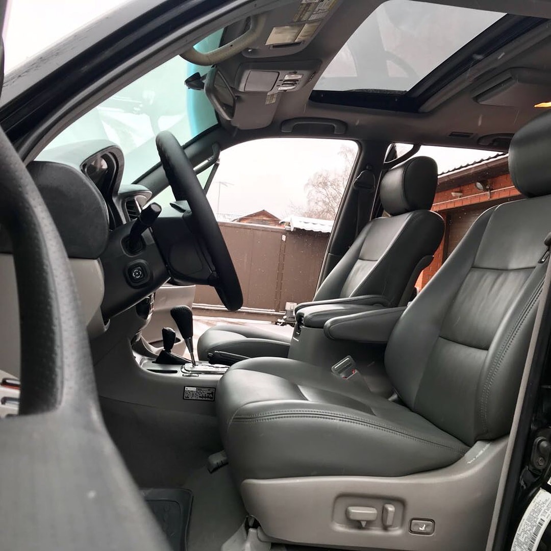 Toyota  LandCruiser 100 4.2L 2004