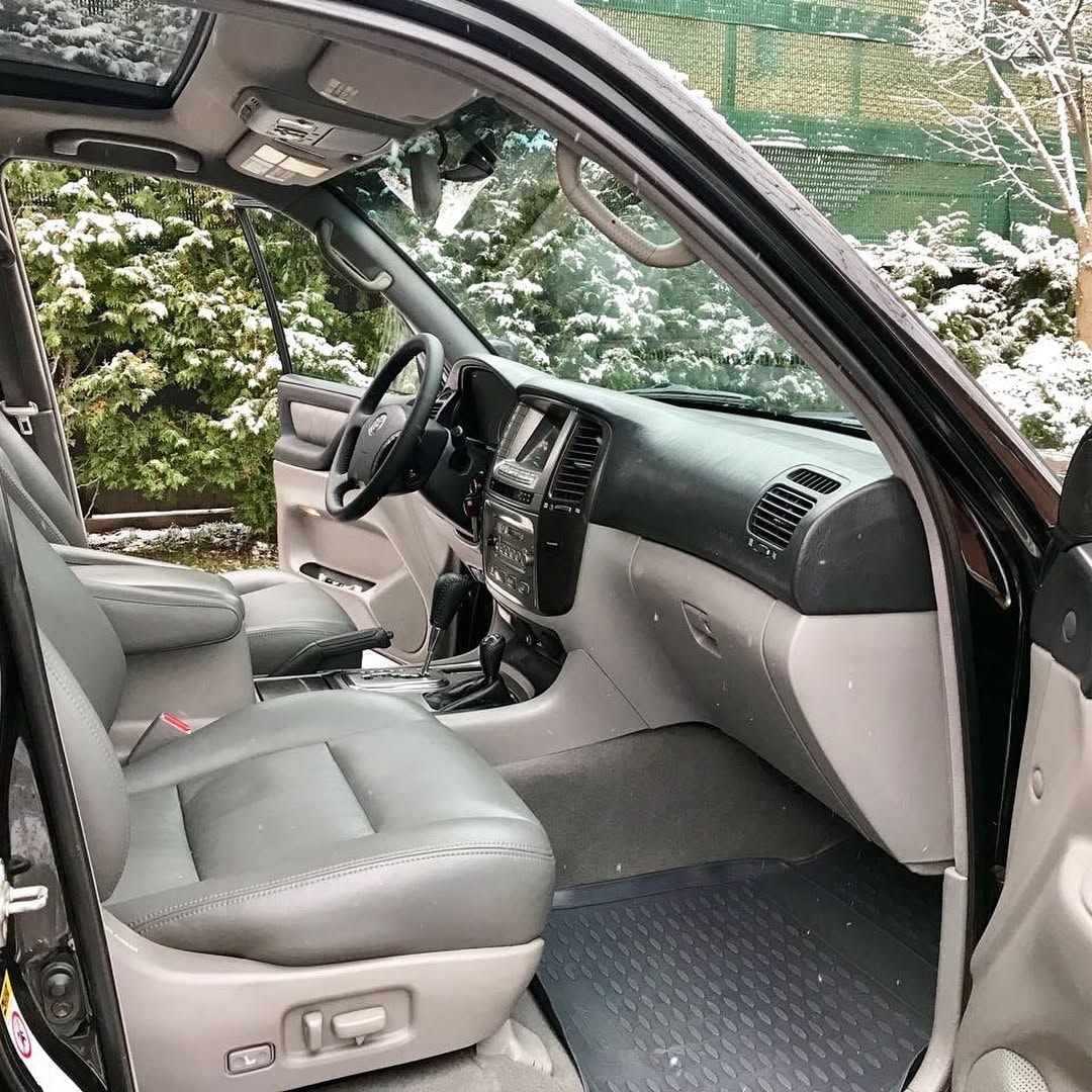 Toyota  LandCruiser 100 4.2L 2004