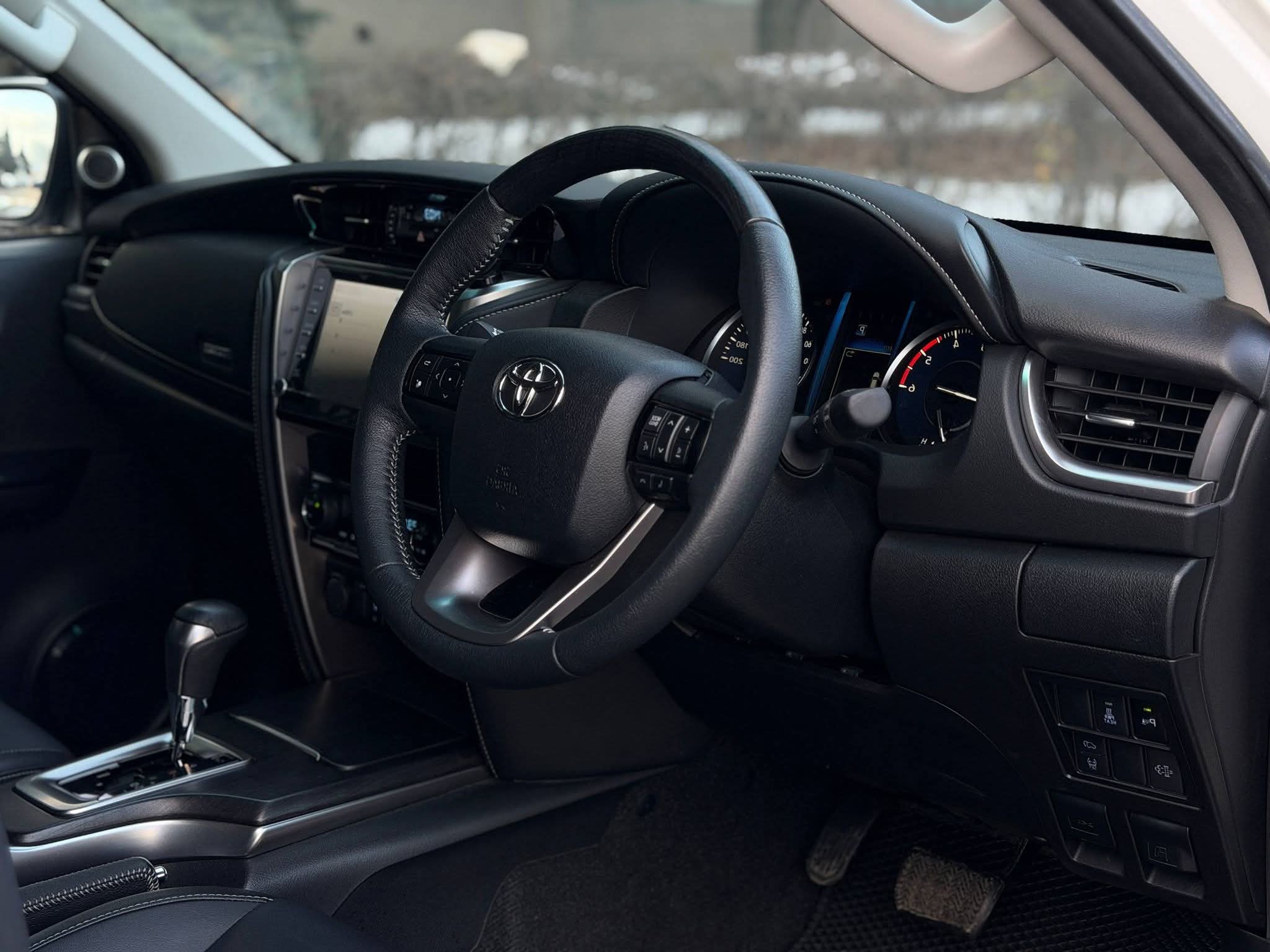 Toyota Fortuner 2.8L Diesel 2022