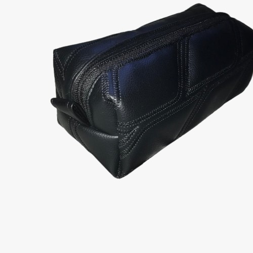 Black Travel Mate 