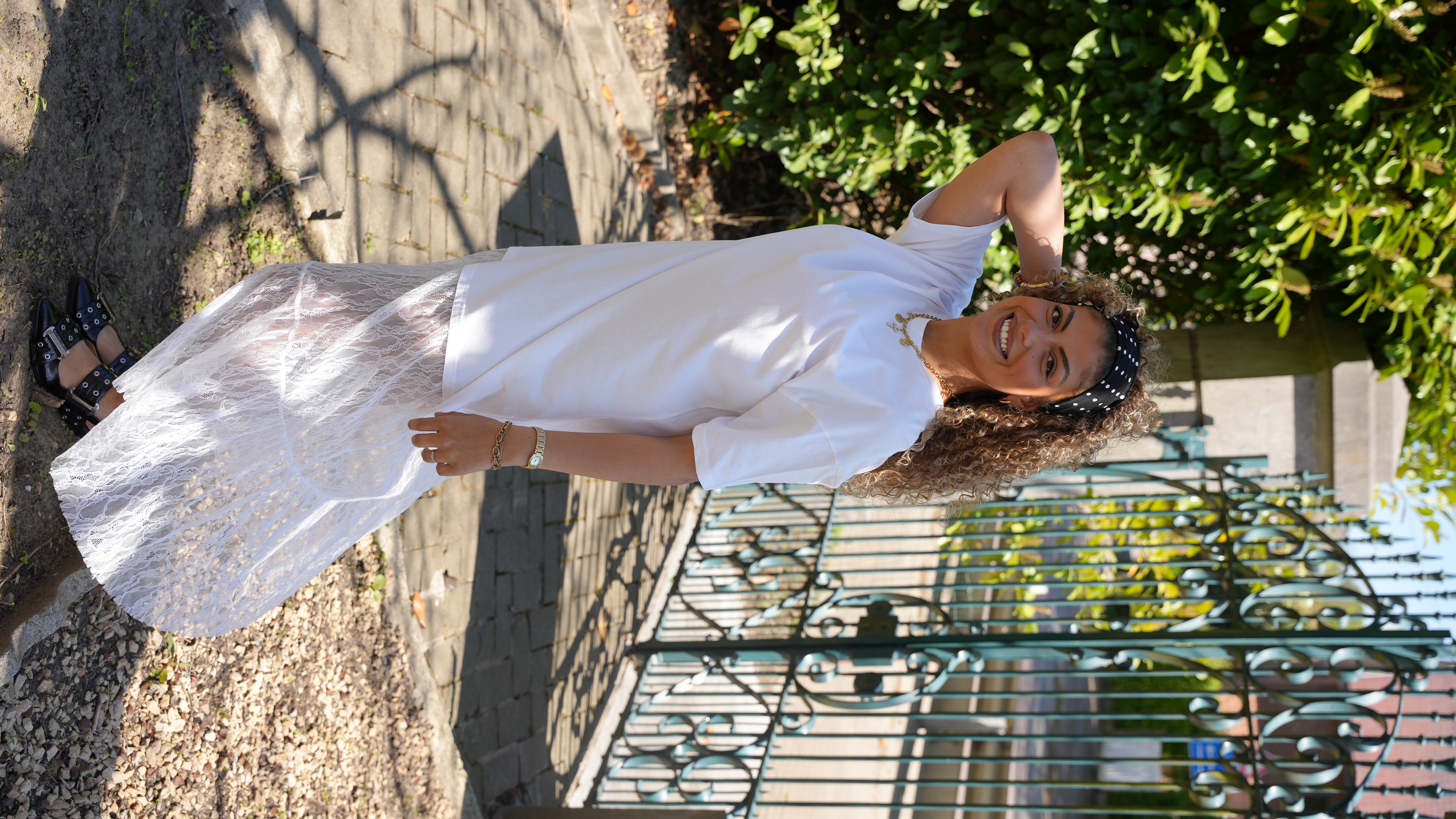 Robe Rania blanche élégante