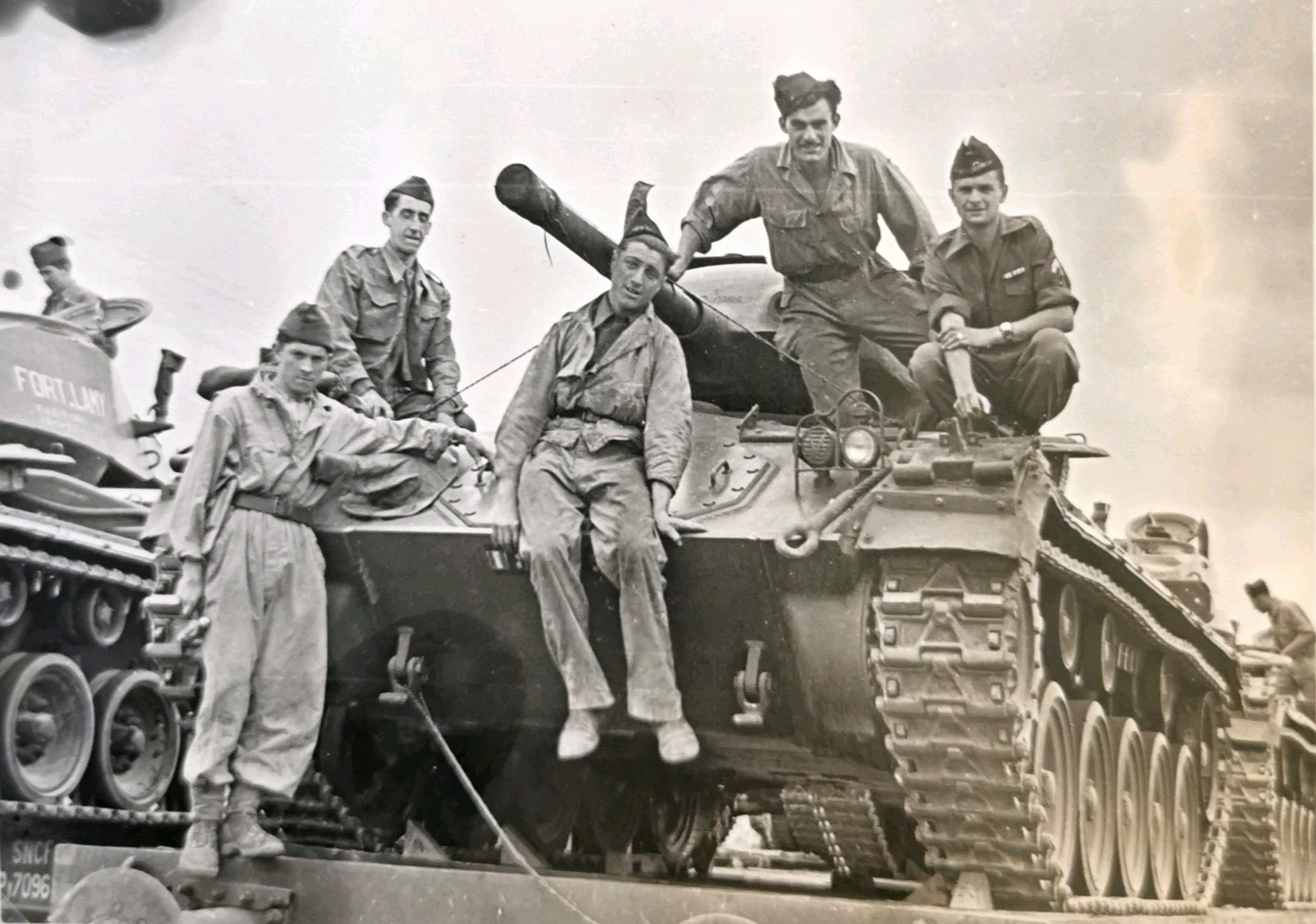 Tankistes en Algérie