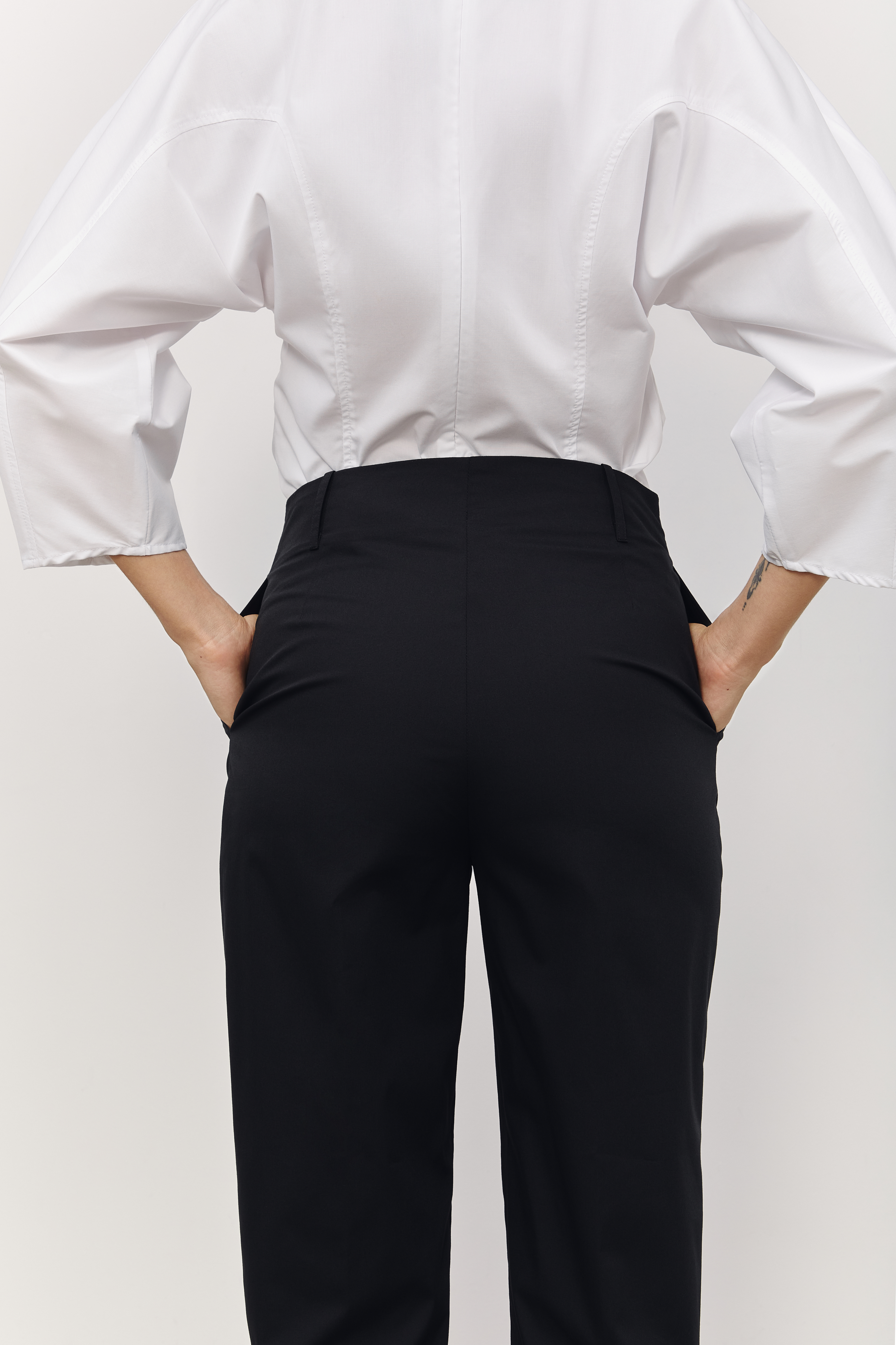 hellomyuniform woman's black TROUSERS 004