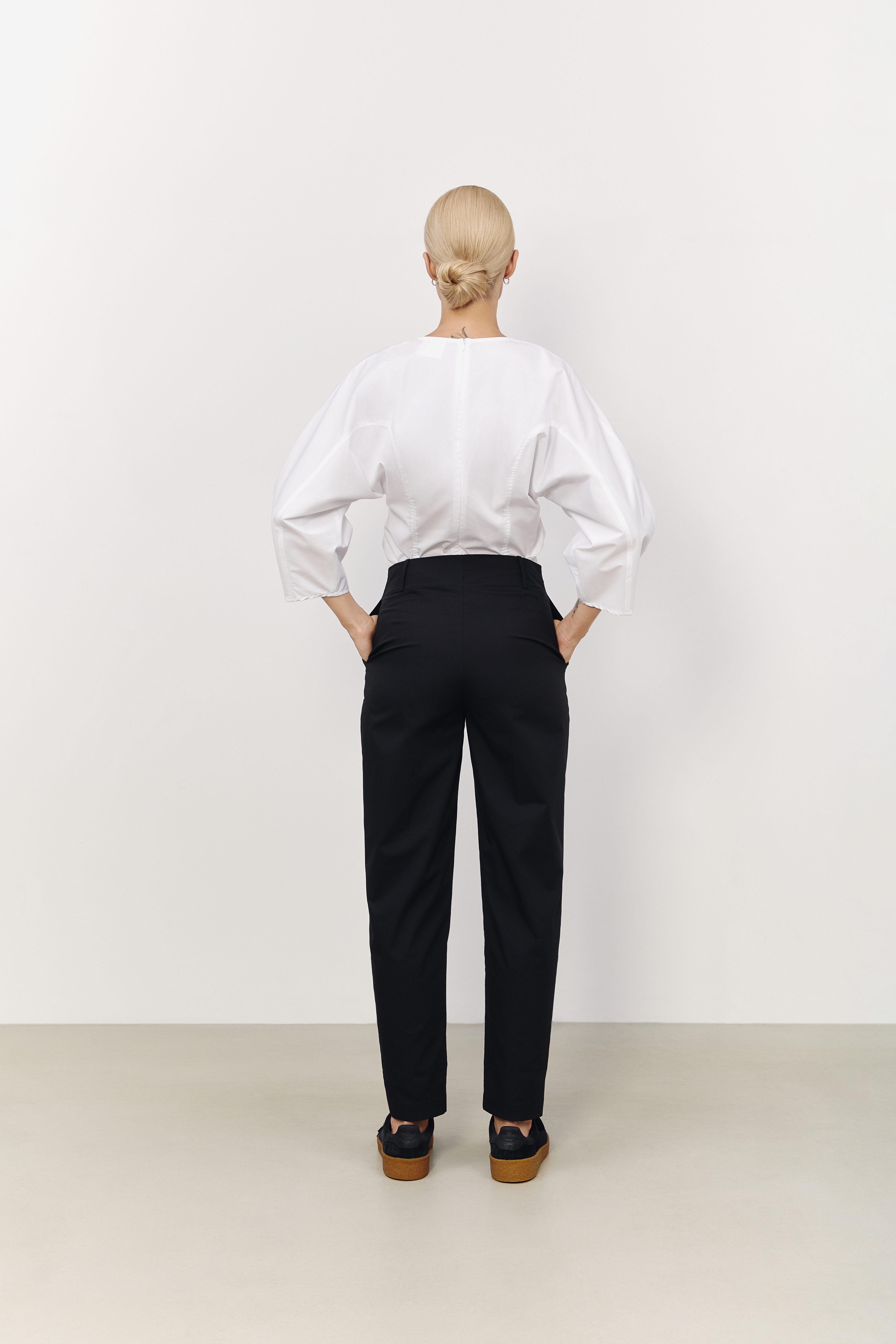 hellomyuniform woman's black TROUSERS 004