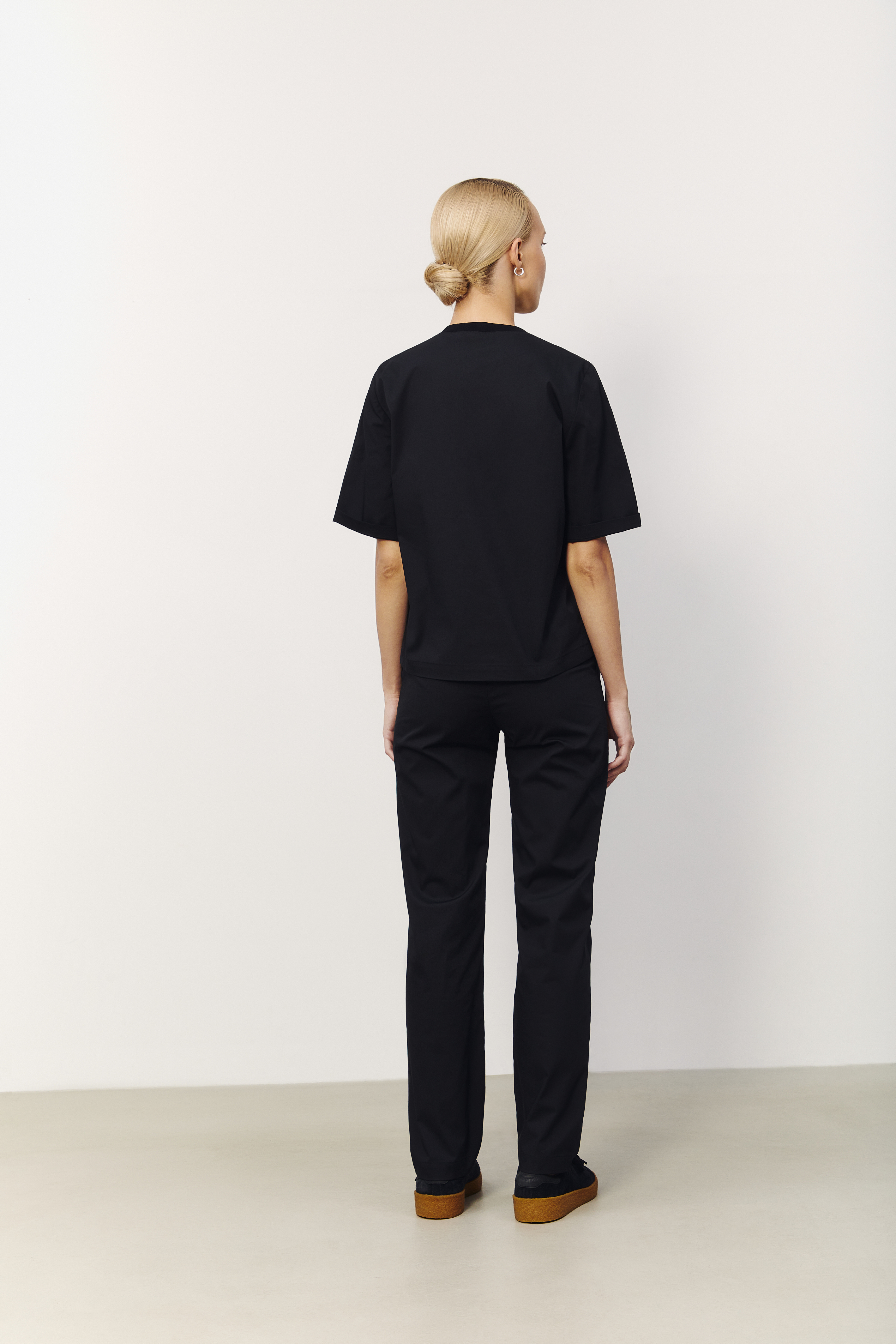 hellomyuniform woman's black TOP 005