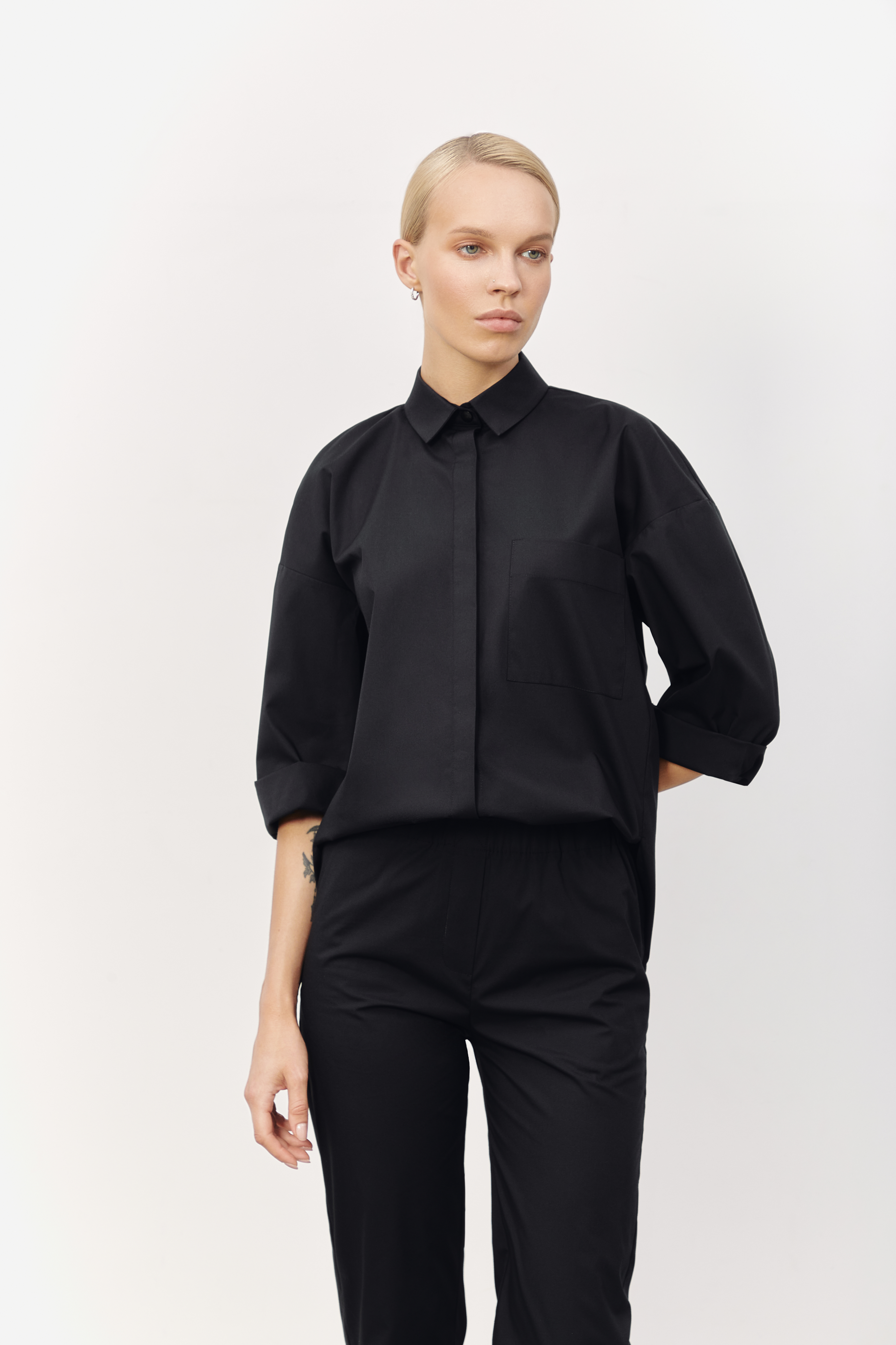 hellomyuniform woman's black MEDICAL SHIRT 001